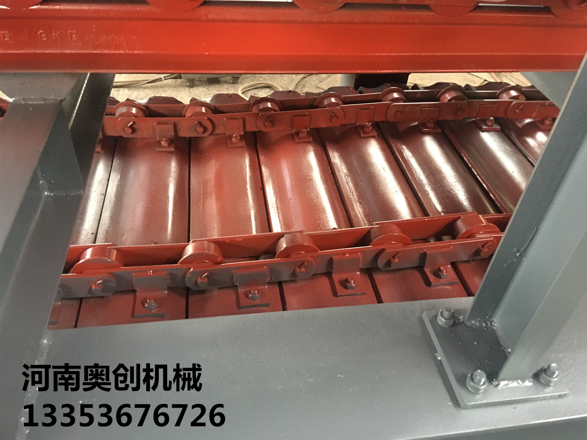 鱗板輸送機(jī)實物展示