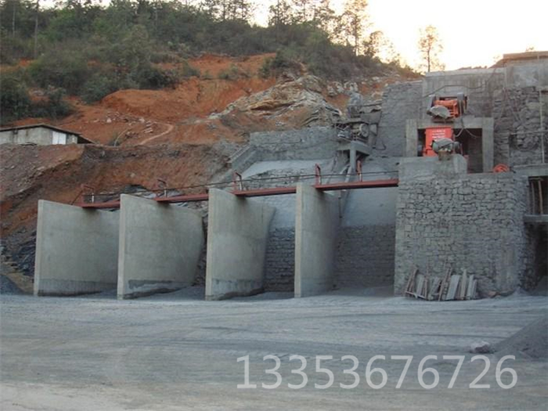 多規(guī)格吊掛式平面往復(fù)篩 多規(guī)格吊掛式平面往復(fù)篩